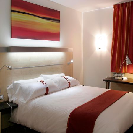 Holiday Inn Express Madrid-Getafe By Ihg Δωμάτιο φωτογραφία