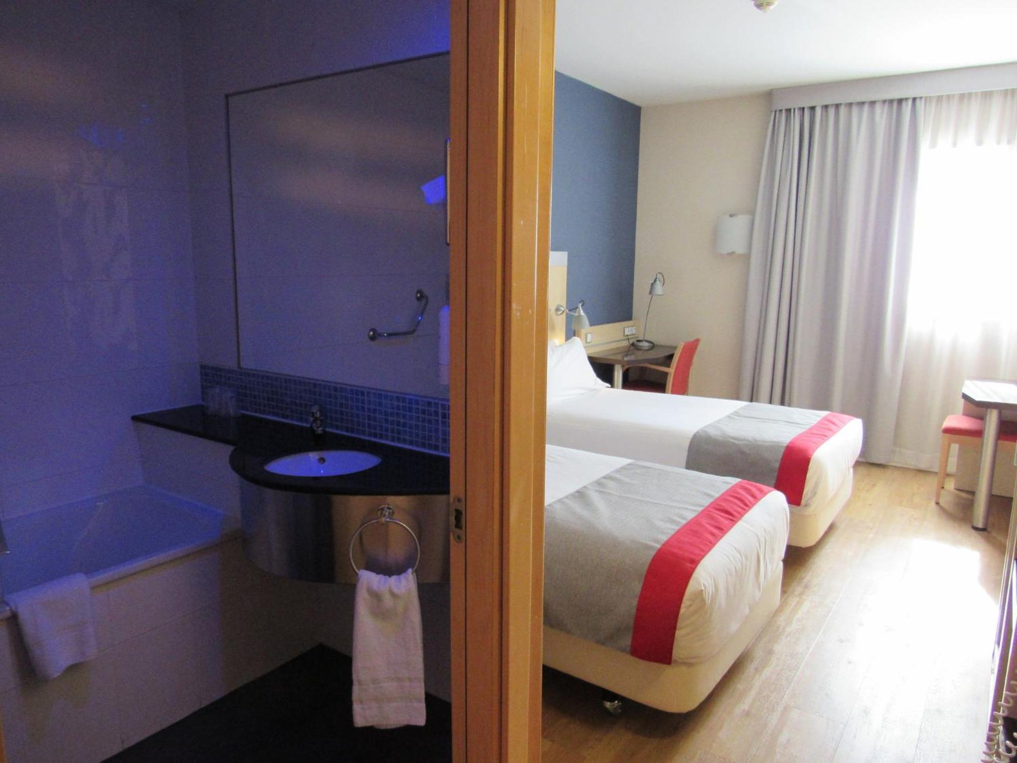 Holiday Inn Express Madrid-Getafe By Ihg Εξωτερικό φωτογραφία