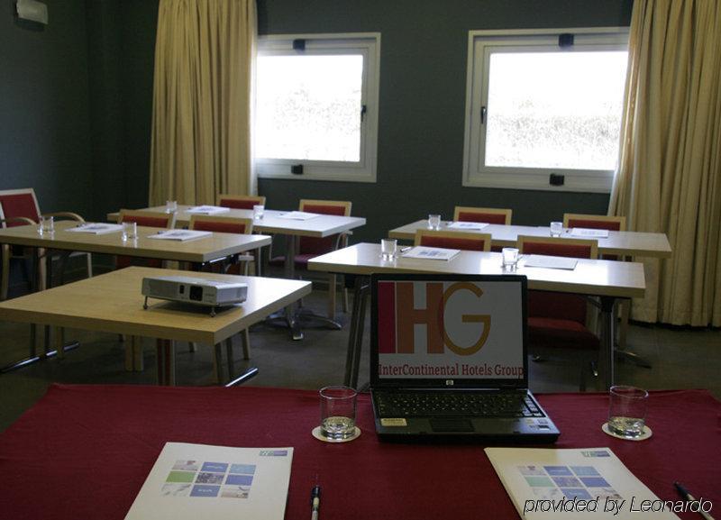 Holiday Inn Express Madrid-Getafe By Ihg Ανέσεις φωτογραφία