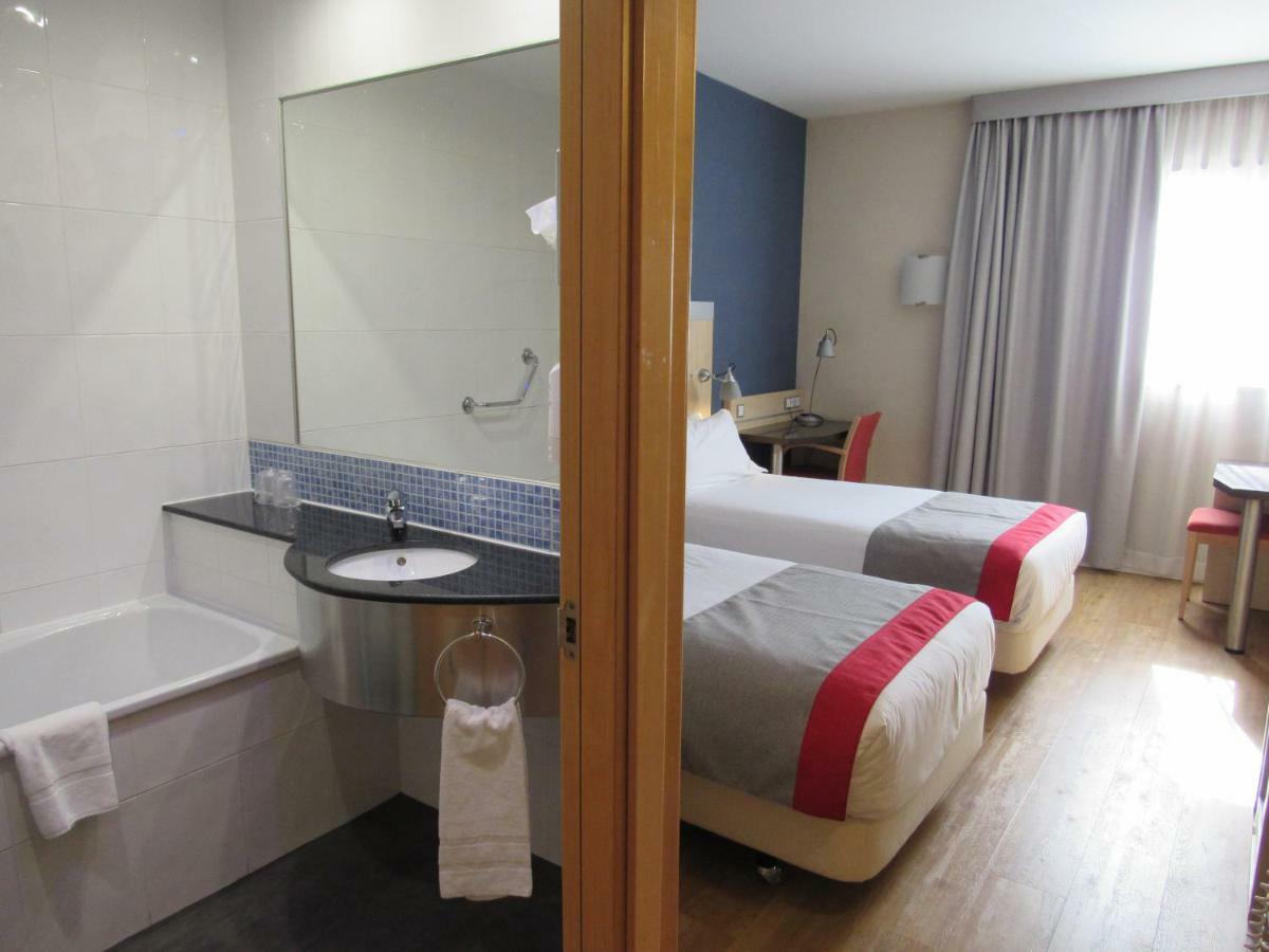 Holiday Inn Express Madrid-Getafe By Ihg Εξωτερικό φωτογραφία
